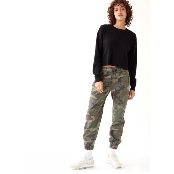 TNA Pants - TNA Aritzia Woman Camo High Waist Cotton Jogger SMALL Grunge Utility Streetwear